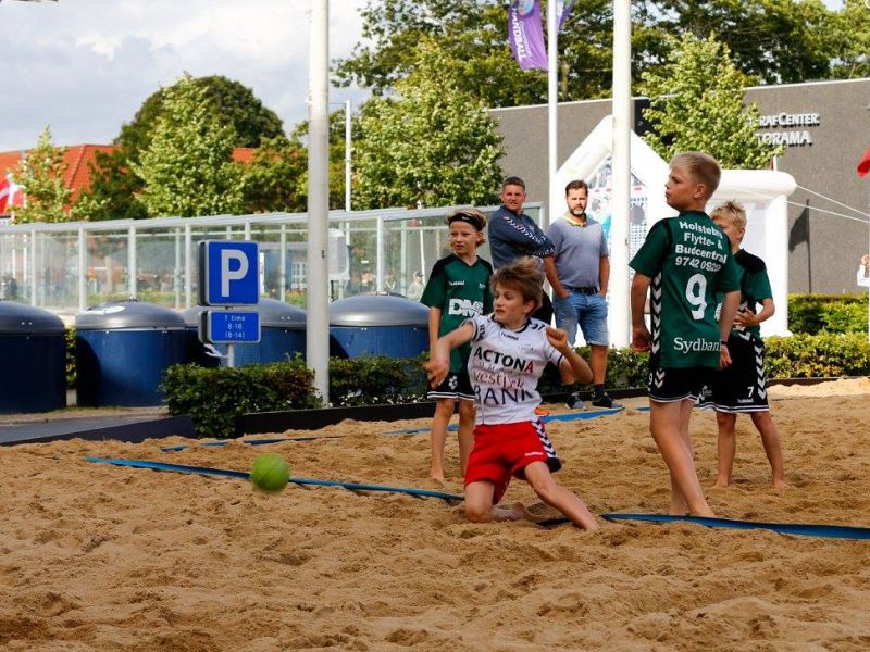 beach-handball.jpg