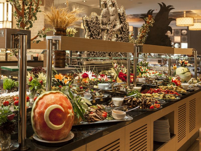 buffet1.jpg buffet1.jpg